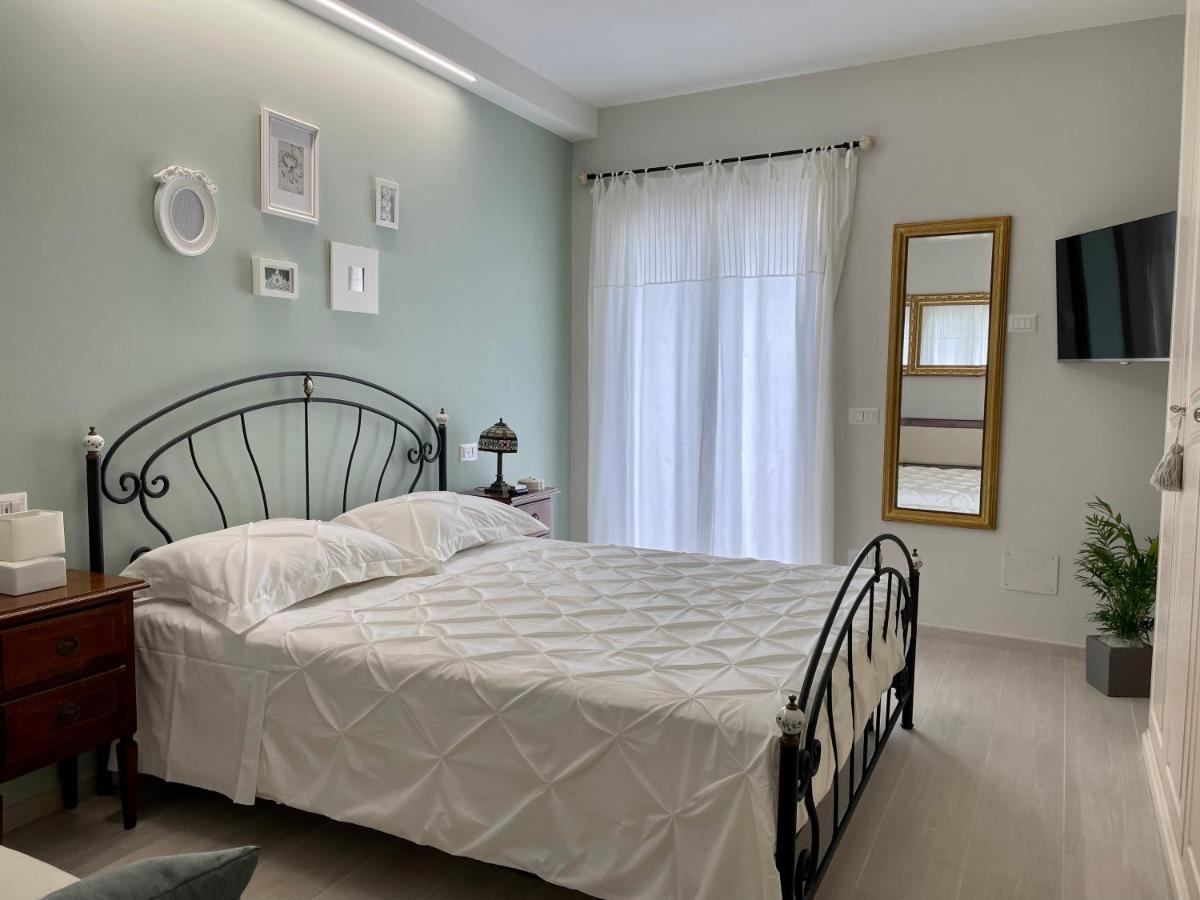 Otium Rooms / Camere E Appartamenti Morrovalle Екстер'єр фото