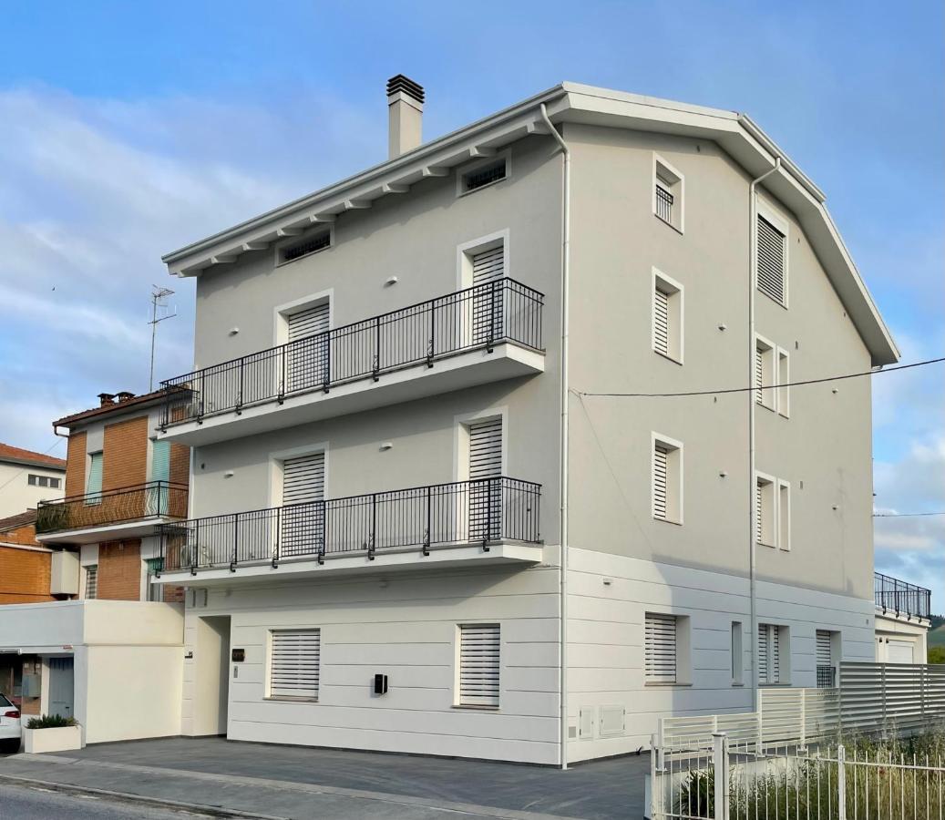 Otium Rooms / Camere E Appartamenti Morrovalle Екстер'єр фото