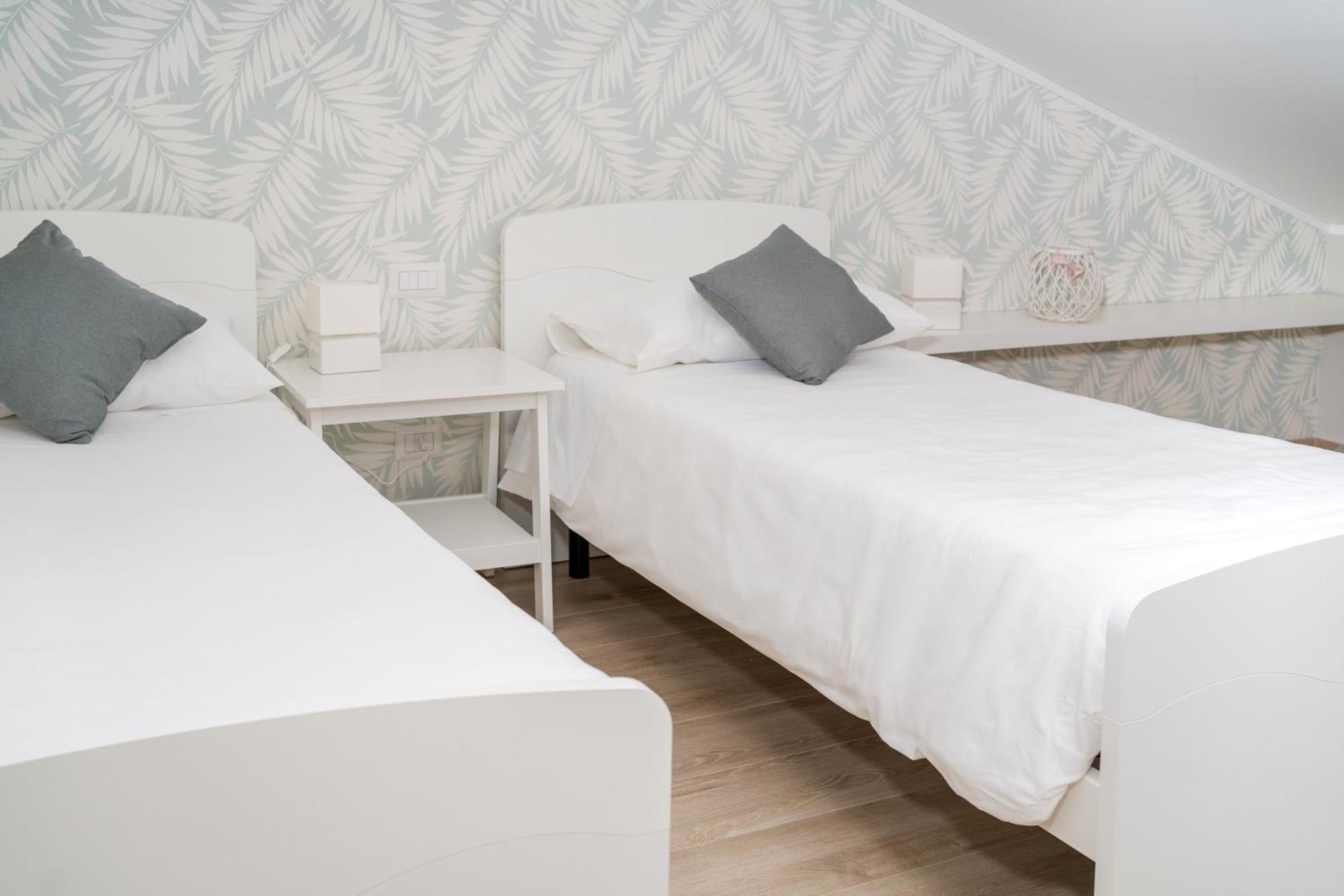 Otium Rooms / Camere E Appartamenti Morrovalle Екстер'єр фото